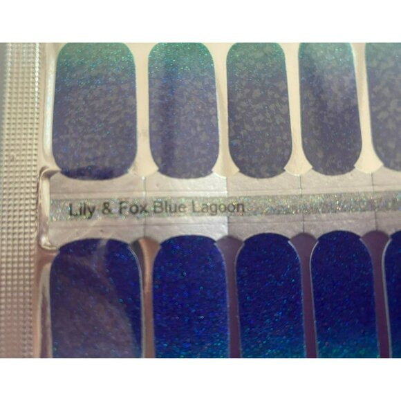 Lily & Fox Nail Wraps Variety Pack 2 Blue Lagoon & 1 Abstract Designs Blue Pink - Picture 3 of 5